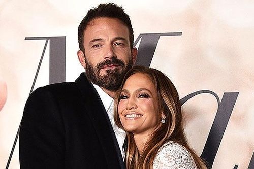 Jennifer Lopez chỉ trích khách mời đám cưới