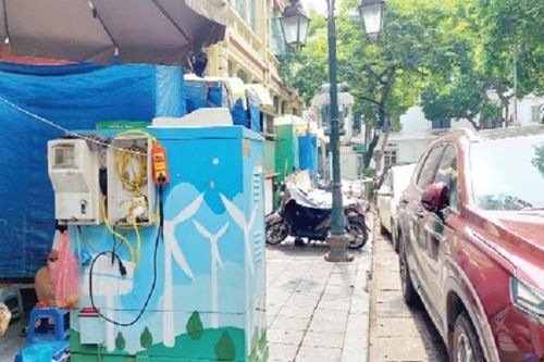Bức bối ở phố Đinh Lễ