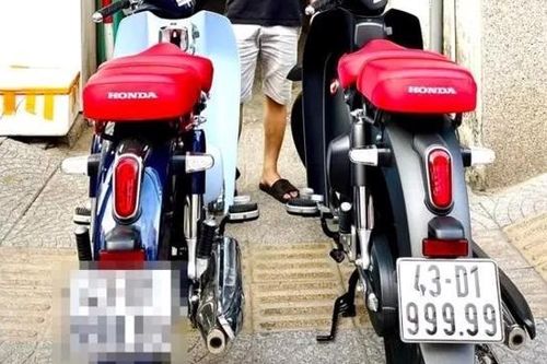 Bấm biển ngũ quý 9, chủ nhân xe máy được trả giá 1,2 tỷ đồng
