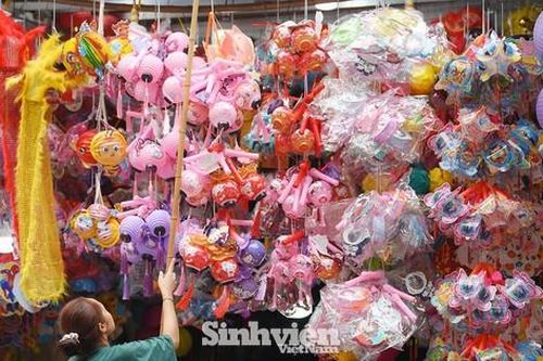 Sắc màu rực rỡ ở phố Hàng Mã