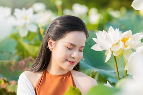 MC song ngữ Giang Hồng và hành trình 5 năm chắp cánh cho những giấc mơ sân khấu