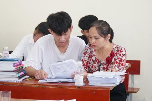 Vì sao trường vùng khó đạt thành tích cao?