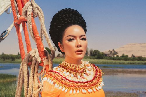 Lý Nhã Kỳ bi bỏng nhẹ giác mạc khi chụp hình ở Ai Cập