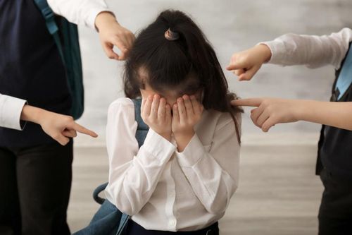 Có nên dạy con đánh trả khi bị bắt nạt học đường?