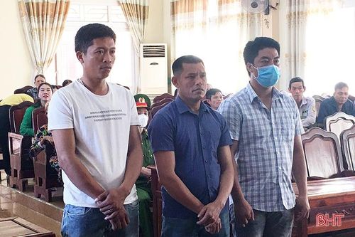 Trộm cắp tài sản của doanh nghiệp, nhóm đối tượng lĩnh 30 tháng tù