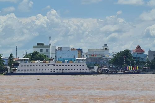 An Giang: Bố trí 33 chiếc phà trọng tải lớn phục vụ nhu cầu đi lại của người dân dịp lễ 2/9