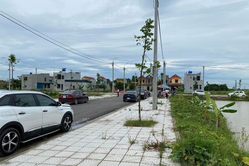 Cô gái nhận cọc mua đất hàng tỷ đồng rồi bỏ trốn