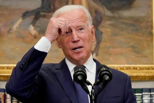 Tỷ lệ ủng hộ ông Biden lại giảm