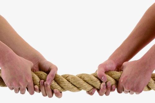 Người đàn ông tử vong sau cuộc thi kéo co