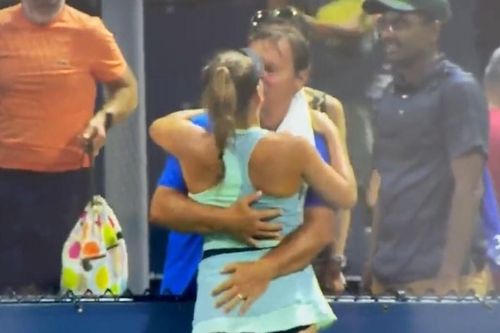Màn ăn mừng gây tranh cãi của hai cha con tại US Open