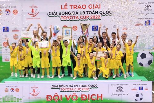 SLNA vô địch Giải bóng đá U9 toàn quốc