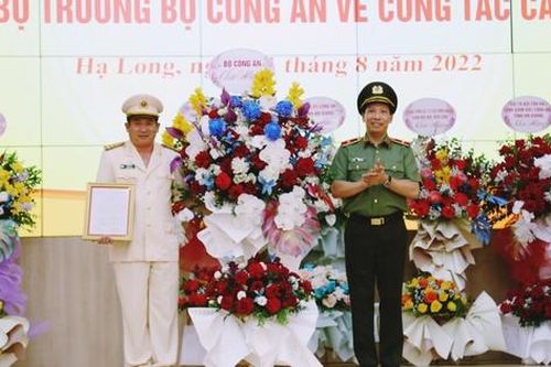 Đại tá Đinh Văn Nơi nhậm chức Giám đốc Công an tỉnh Quảng Ninh