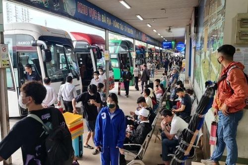 Thành phố Hồ Chí Minh: Nhu cầu đi lại dịp lễ bắt đầu tăng cao
