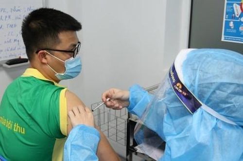 TPHCM tiêm vaccine Covid-19 cho trẻ em và người lớn xuyên lễ 2-9