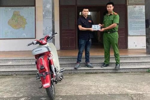 Honda Super Cub biển 'ngũ quý 9' được trả 1,2 tỷ ở Đà Nẵng