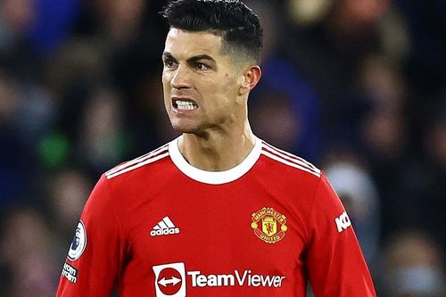 CLB Napoli đưa ra quyết định bất ngờ với Ronaldo