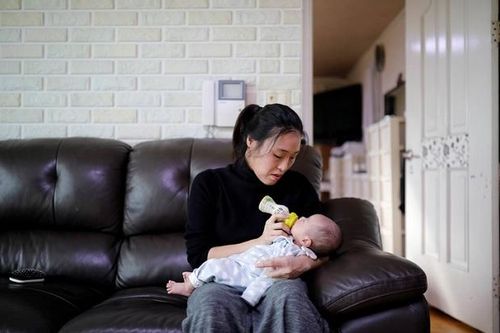 Hàn Quốc tăng tiền trợ cấp gấp 3 cho gia đình sinh con