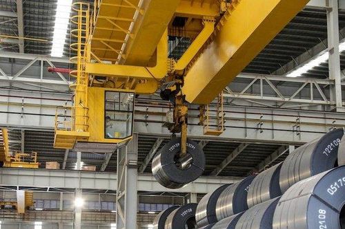 Một doanh nghiệp thép chuyển từ lãi sang lỗ sau soát xét