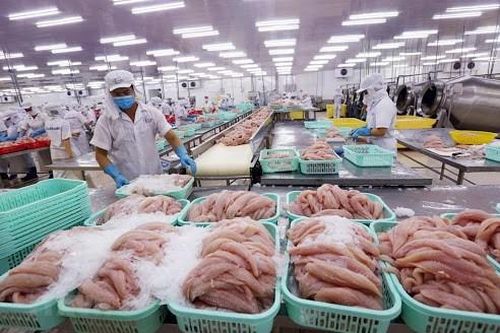 Thu ngân sách từ xuất nhập khẩu 8 tháng tăng 14,6%