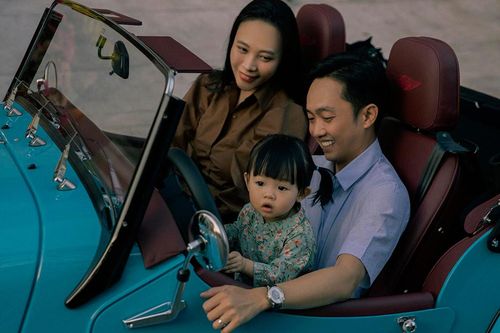 Cường Đô La chiều chuộng 'trà xanh' nhí: Tặng vòng cổ kim cương, túi hiệu 700 triệu