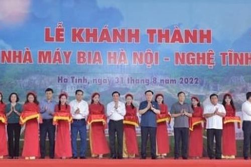 Chủ tịch Quốc hội Vương Đình Huệ dự lễ khánh thành Nhà máy bia Hà Nội - Nghệ Tĩnh