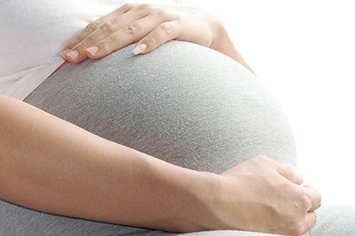 Em bé chào đời với cân nặng 'khủng' 6,2 kg: Điều gì có thể xảy ra nếu thai to 'vượt chuẩn'?