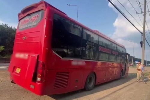 Nhồi nhét 71 người trên xe khách 46 chỗ ở Đồng Nai
