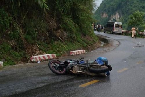 Trên đường về quê nghỉ lễ, 2 người gặp tai nạn tử vong