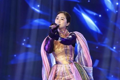 Vì sao Lương Bích Hữu tạo được cơn sốt khi trở lại với âm nhạc?