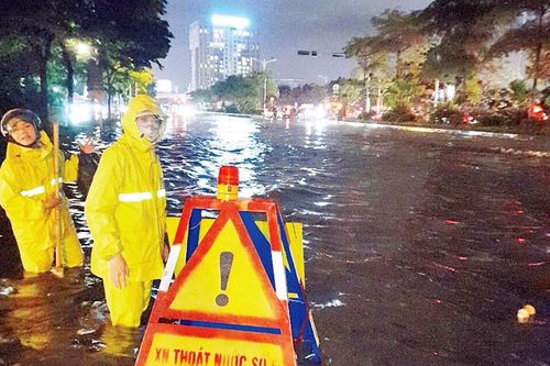Sớm đầu tư hệ thống thoát nước khu vực Long Biên