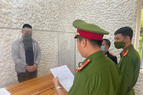 Nhân viên bưu cục 'ôm' tiền tỷ của công ty bỏ trốn
