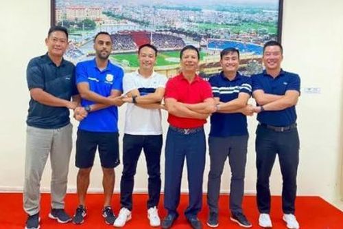 CLB Nam Định có chuyên gia nước ngoài trước thềm vòng 15 V.League