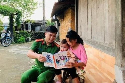 Xây dựng xã bản kiểu mẫu giữa lưng chừng mây