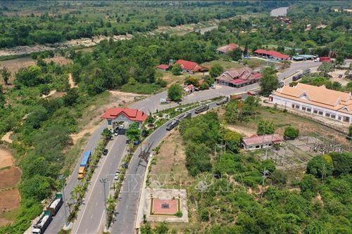 Lào mở lại các cửa khẩu địa phương và cửa khẩu truyền thống