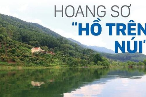 Hoang sơ 'Hồ trên núi'