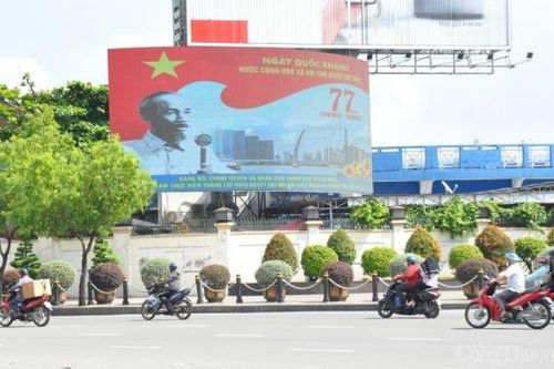 TP. Hồ Chí Minh: Rực rỡ cờ hoa chào mừng Tết Độc lập