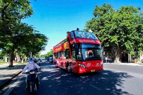 Ra mắt xe buýt 2 tầng thoáng nóc chuẩn quốc tế tại TP.Huế
