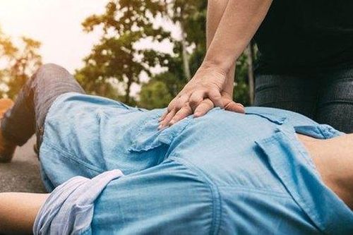 Từ vụ học sinh lớp 9 tử vong khi chạy bộ, chuyên gia chỉ cách ngừa đột quỵ khi chơi thể thao, nếu có dấu hiệu này cần dừng ngay