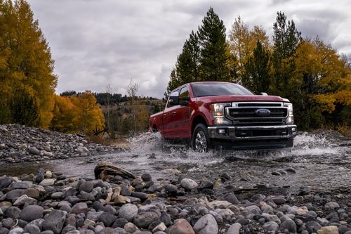 Ford F-Series và Lincoln Continental bị triệu hồi tại Mỹ