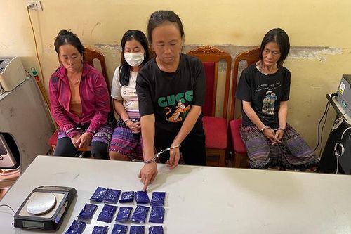 Bắt giữ 6 phụ nữ buôn bán, vận chuyển trái phép chất ma túy