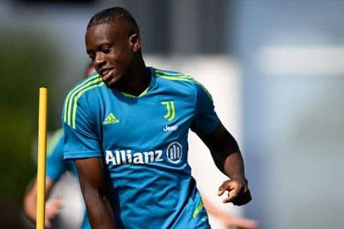 Chelsea vá 'lỗ hổng' Kante bằng Zakaria