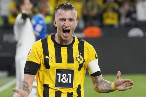 Reus tỏa sáng giúp Dortmund dẫn đầu Bundesliga