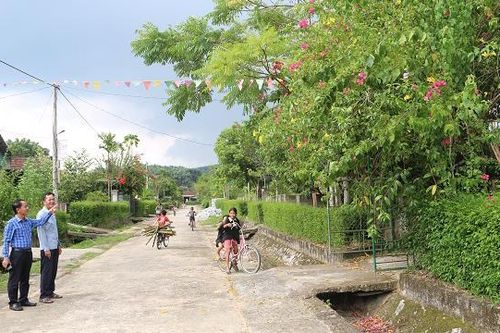 Người Lào Thưng vun đắp tình hữu nghị Việt - Lào