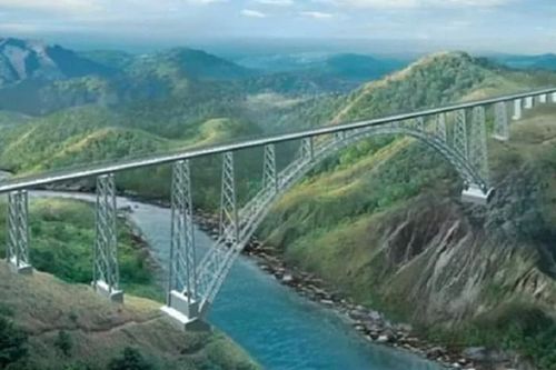 Cận cảnh cây cây đường sắt cao nhất thế giới, cao hơn tháp Eiffel