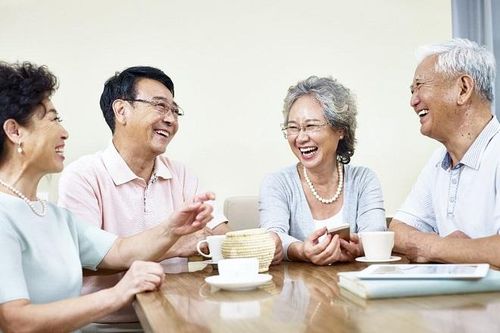 Vì sao cùng tuổi người này lại già hơn người kia?
