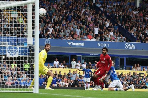 Liverpool hòa thất vọng ở trận derby Merseyside