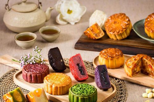 Bánh Trung Thu - Tặng nhau một chiếc bánh, nhớ mãi tấm lòng son