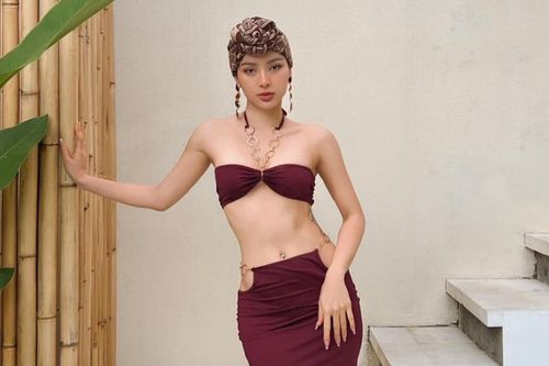 Phương Trinh Jolie 'bất lực' khi gặp ý kiến khiếm nhã: 'Mình đi biển chỉ có thể mặc bikini'
