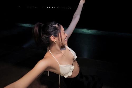 Bảo Anh 'đẹp tê tái' trong loạt ảnh mừng sinh nhật tuổi 30, đến Đàm Vĩnh Hưng cũng phải lên tiếng