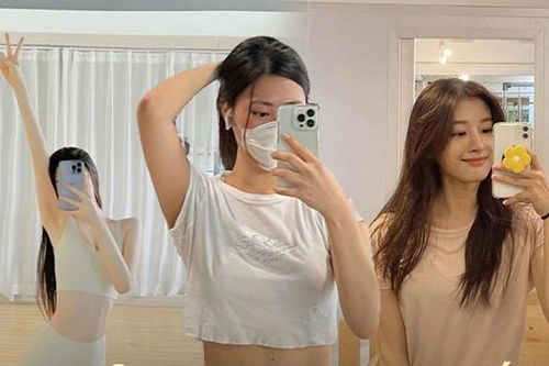 Thử thách dáng chuẩn trên TikTok: Áp lực vô hình của người trẻ